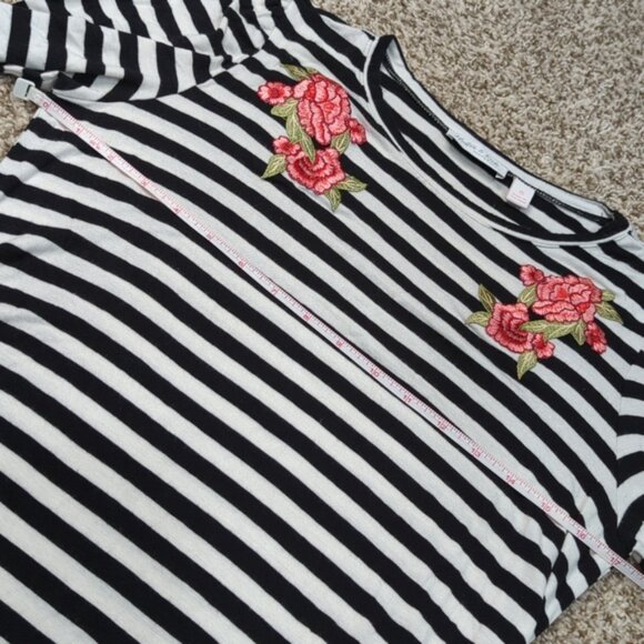 Flutter & Kick Maternity Small Black White Striped Dress Floral Applique - Picture 7 of 9